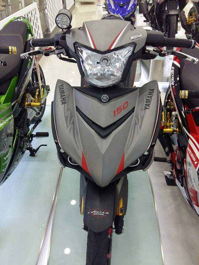 Yamaha Exciter 150 – “Soái ca” hơn với bộ tem mới