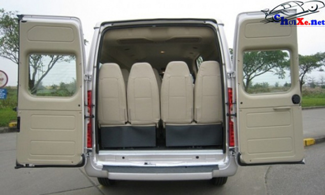 Bảng giá xe ô tô Ford Transit Luxury mới cập nhật