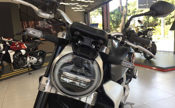 Honda chào giá 3 mẫu mô tô PKL 1000cc chính thức tại Sài Thành