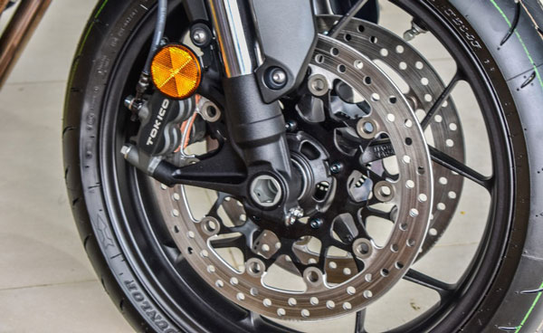 Đánh giá thông số kỹ thuật xe Honda CB1000R