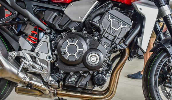 Đánh giá thông số kỹ thuật xe Honda CB1000R