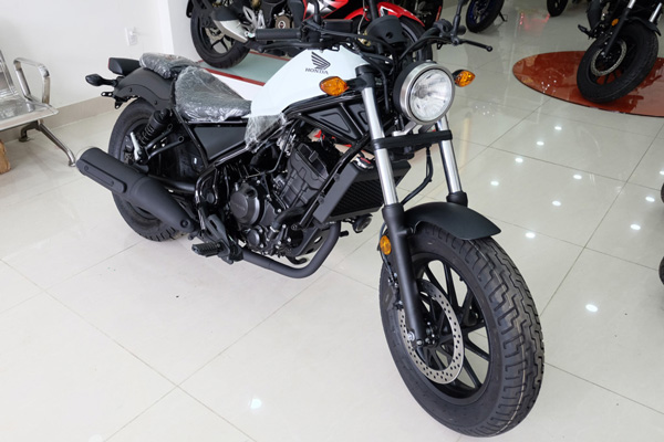 Honda Rebel 300 nhập ngoại giá 170 triệu chào sân Việt