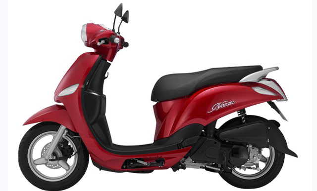 Hiện nay thì xe yamaha nozza có máy màu ?