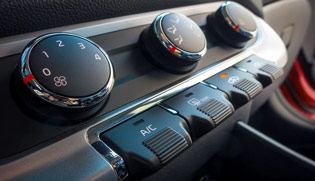 Bảng giá xe ô tô Rio Hatchback của Kia