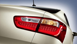 Bảng giá xe ô tô Rio Sedan MT của Kia