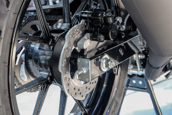 Suzuki GSX-150 Bandit đẹp mê ly giá gần 69 triệu đồng