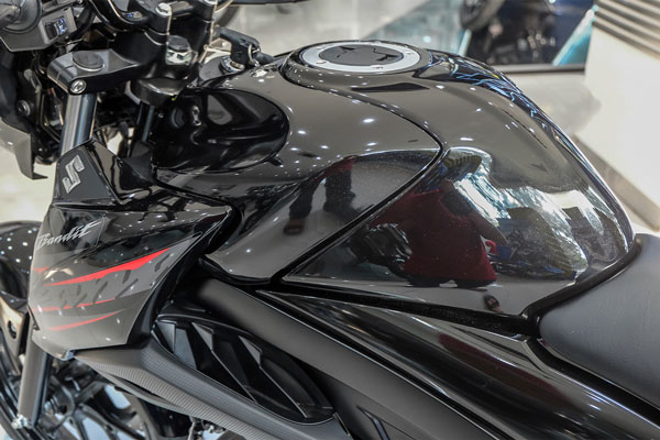 Suzuki GSX-150 Bandit đẹp mê ly giá gần 69 triệu đồng