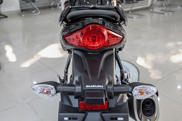 Suzuki GSX-150 Bandit đẹp mê ly giá gần 69 triệu đồng