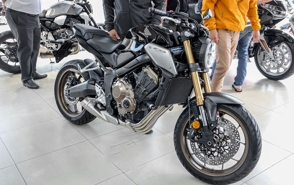 Đánh giá thông số kỹ thuật xe Honda CB650R