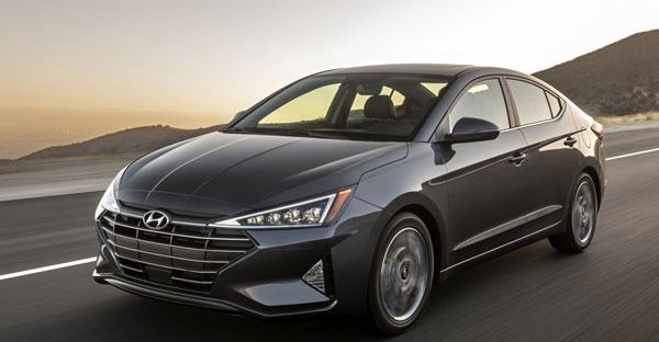 Ô tô mới 600 triệu đồng tốt nhất nên chọn mua xe nào?