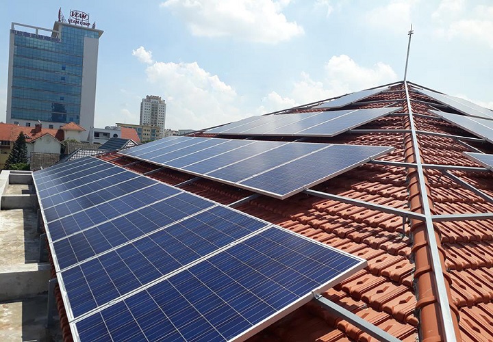 Lợi ích khi sử dụng hệ thống điện mặt trời 4kW là gì?